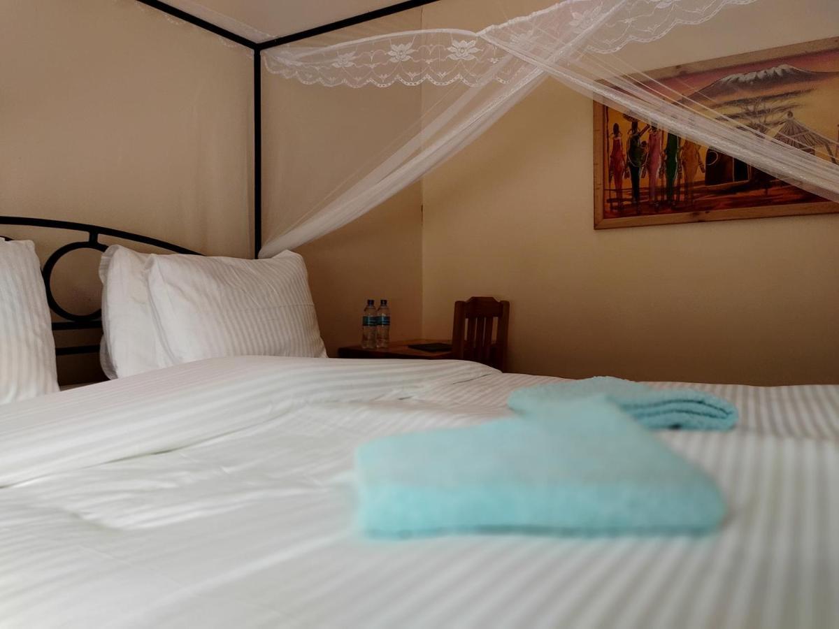 Tanzanice Farm Lodge 카라투 외부 사진